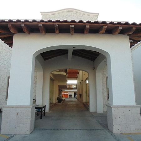 Hotel Hacienda Ciudad Guzman Exterior photo