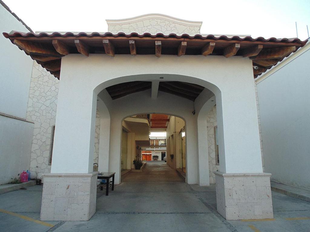 Hotel Hacienda Ciudad Guzman Exterior photo